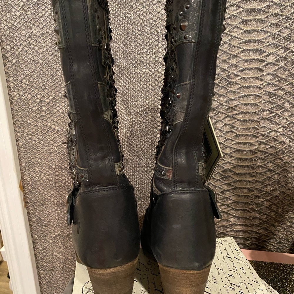 Frye Ilana Deco Black Hand-Studded Metal Embellished Western Boot - Picture 7 of 12